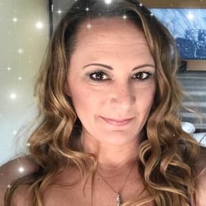 Meet your Posher, Jenn